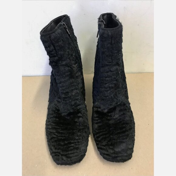 NWOB Nine West Antareso Black Faux Fur Bootie - Picture 1 of 5
